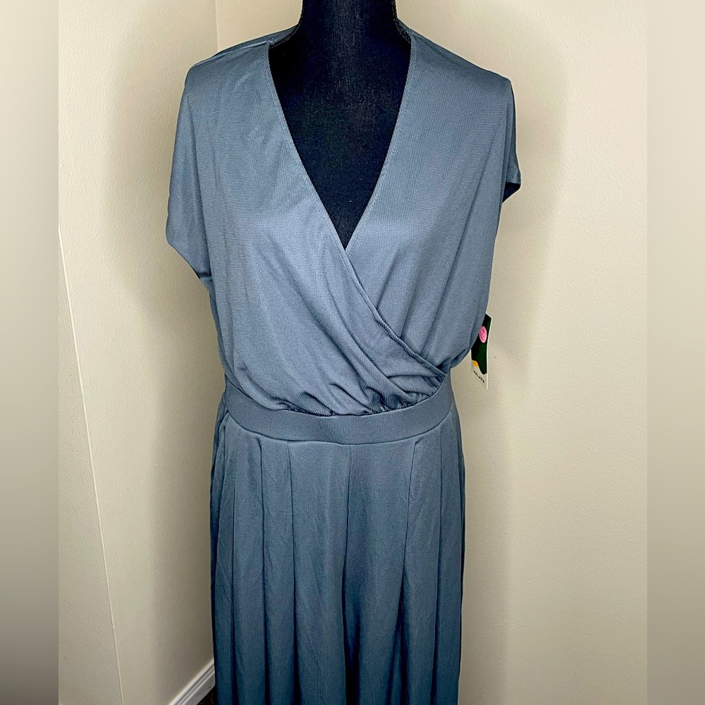 Halara onesie. Grey waffle knit print. Size XL.